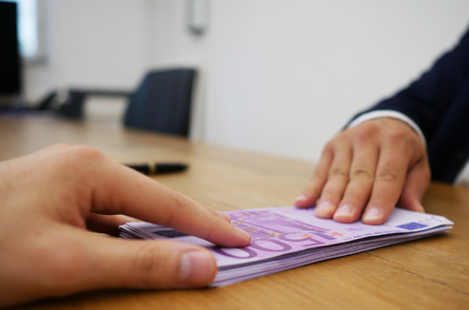 무직자대출 상환 방법과 주의